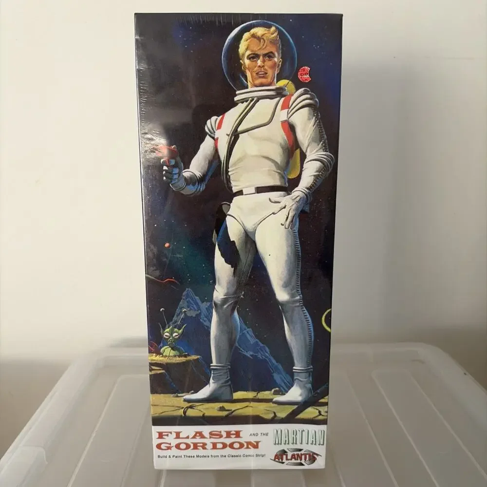 Atlantis Flash Gordon & The Martian 1/8 Scale Plastic Model Figure Kit H1450 New